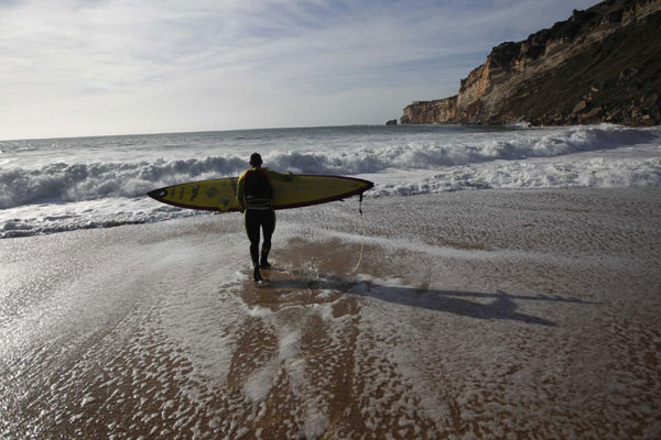 Big-wave surfer eyeing bigger challenge