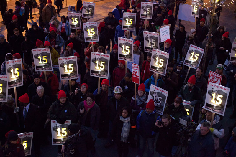 US fast-food workers demand higher wages