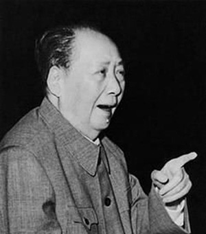 Precious photos of Mao Zedong