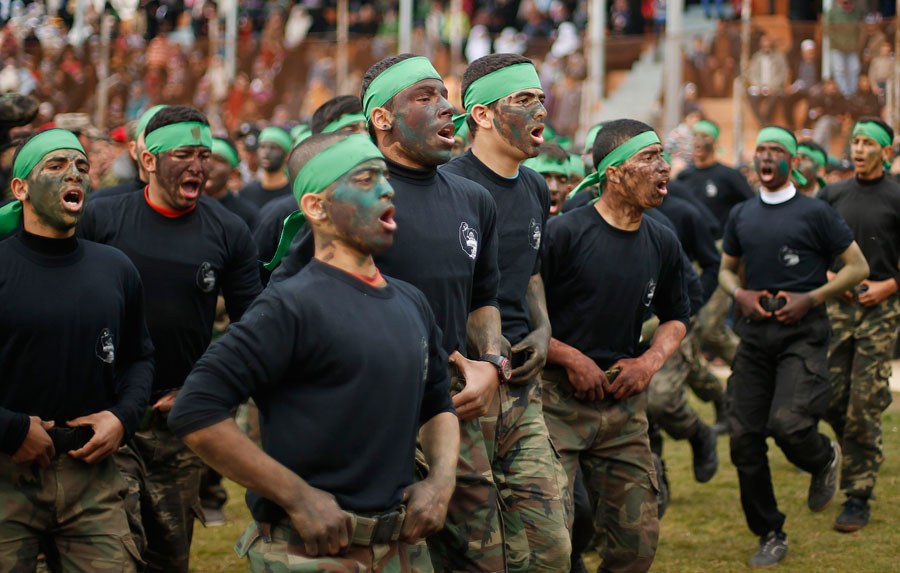 Palestinian students attend graduation ceremony