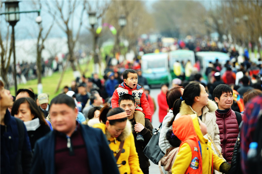 China experiences Spring Festival tourism boom