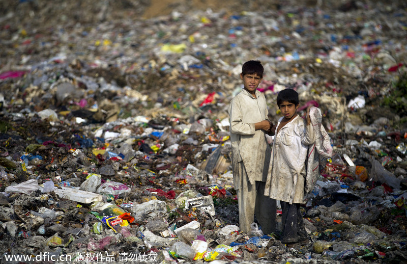 Gripping pictures of child laborers