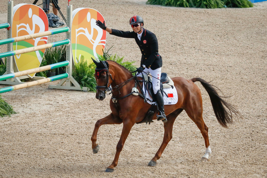 China's Olympic equestrian star Hua Tian wins 8th place