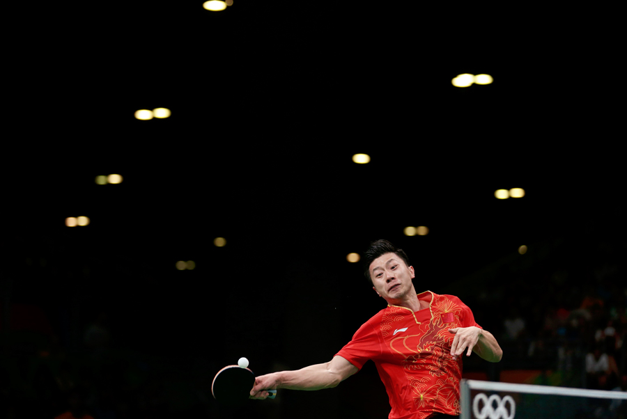 Chinese men's table tennis team wins semi final match