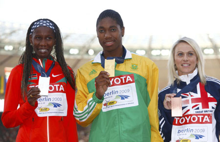 Semenya receives medal for 800 win