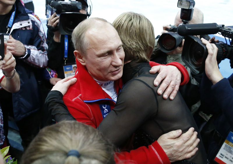 Putin applauds Russian figure skating team