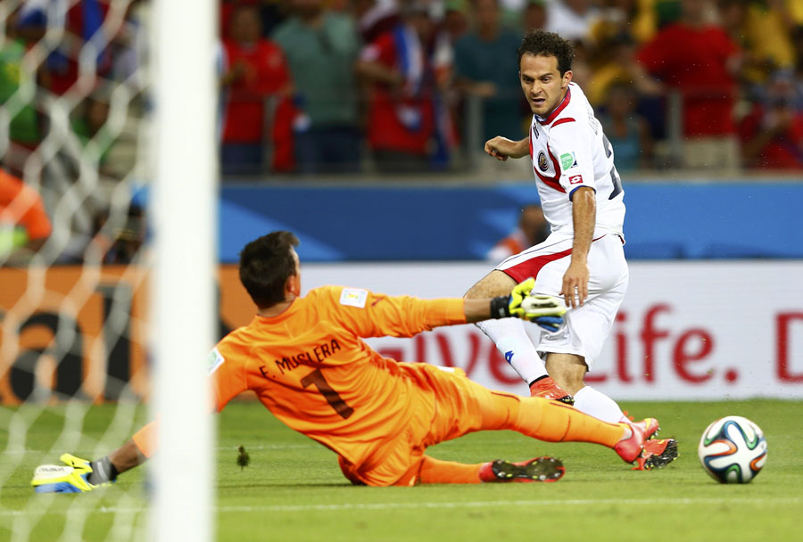 Costa Rica fight back to stun Uruguay 3-1