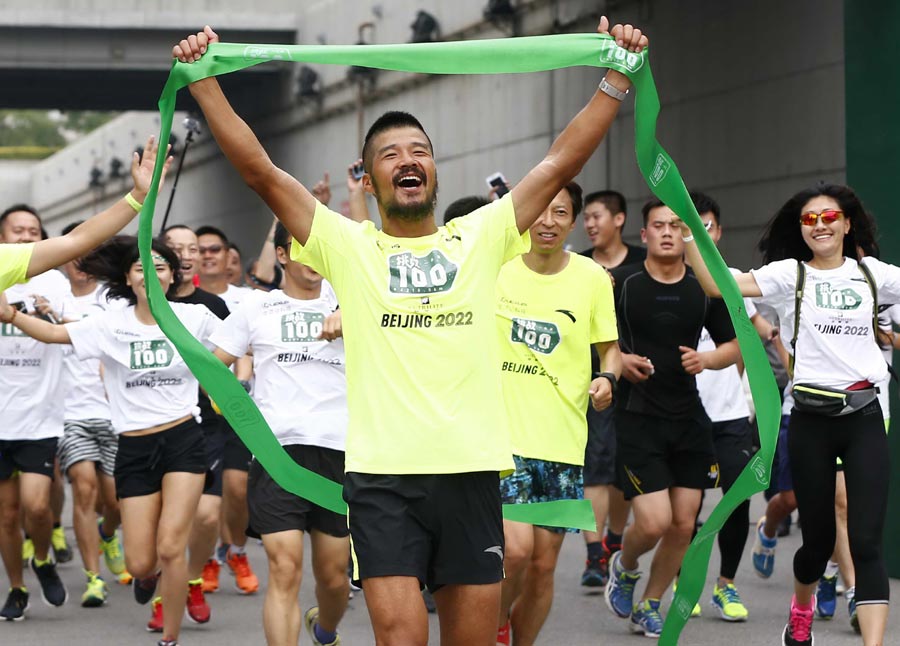 China's ultra-marathon runner completes 100 marathons in 100 days