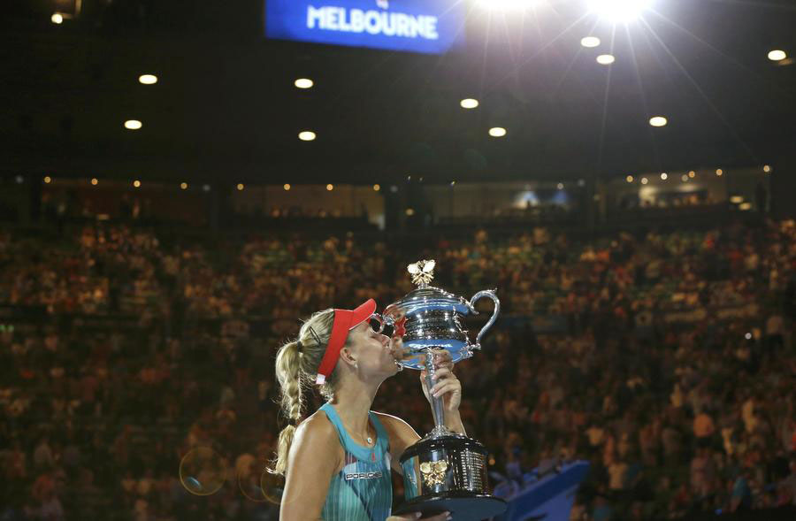 Angelique Kerber wins women's singles final at Australian Open