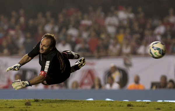 Ex-Brazil keeper Rogerio eyes coaching role