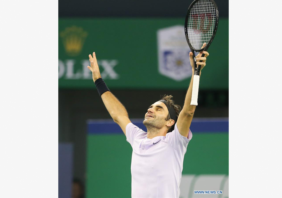 Fed Express eclipses his old foe Rafa again