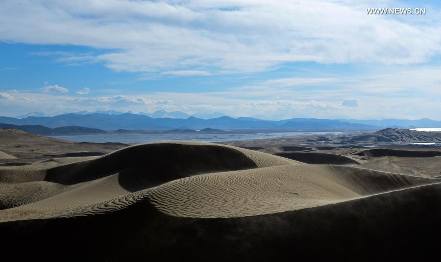 Scenery of headstream of Yarlung Zangbo River