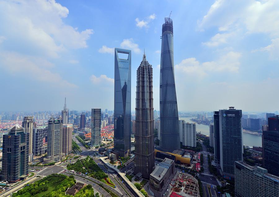 Shanghai skyscraper reaches 632m