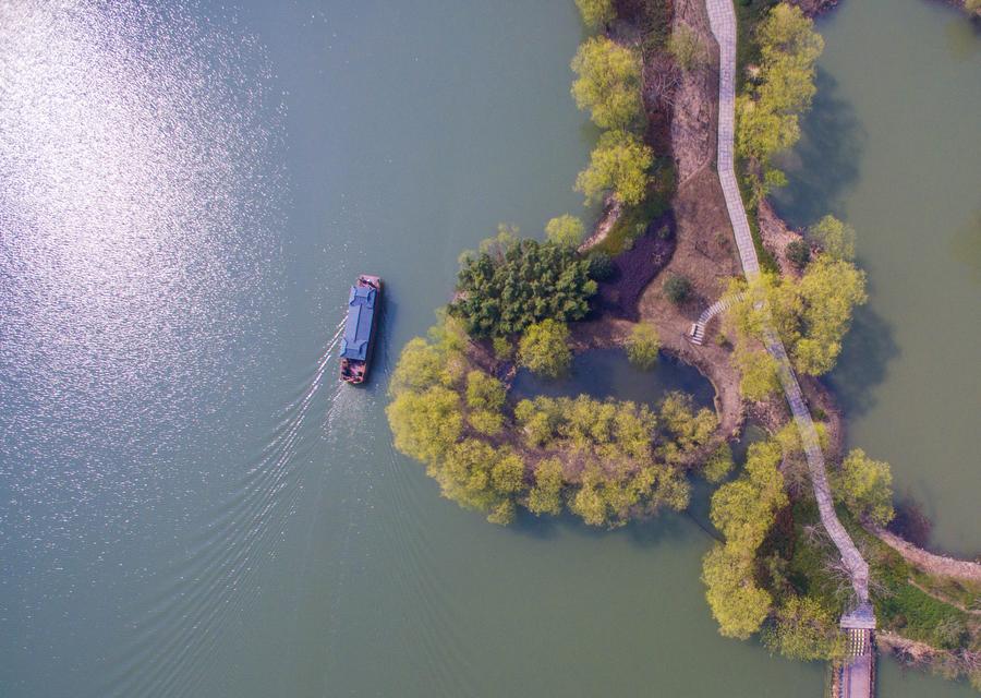 Scenery of Taihu Lake in Zhejiang