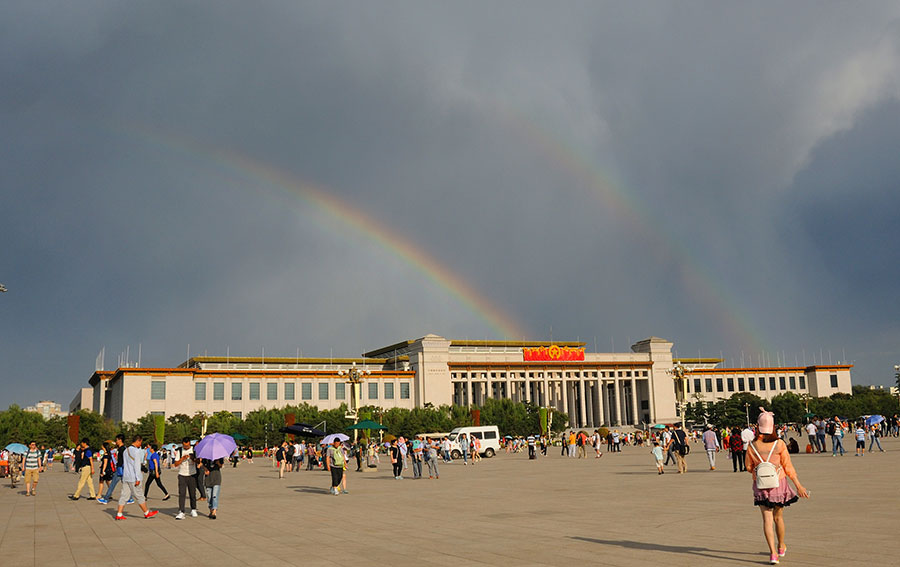 Double rainbow brightens sky over Beijing