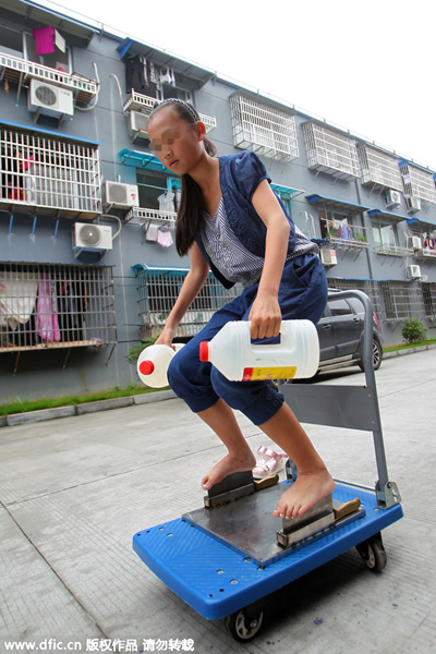 Tiny 'monk' charms his way into Internet’s heart