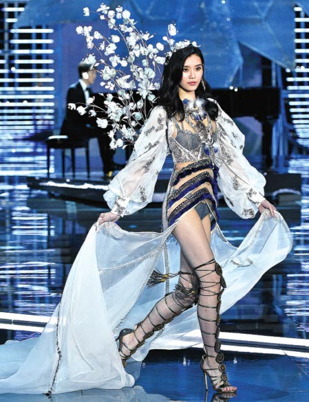 Record number of Chinese models join Shanghai lingerie extravaganza Victoria's Secret fashion show