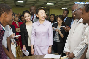 Chinese Premier visits light railway project in Addis Ababa