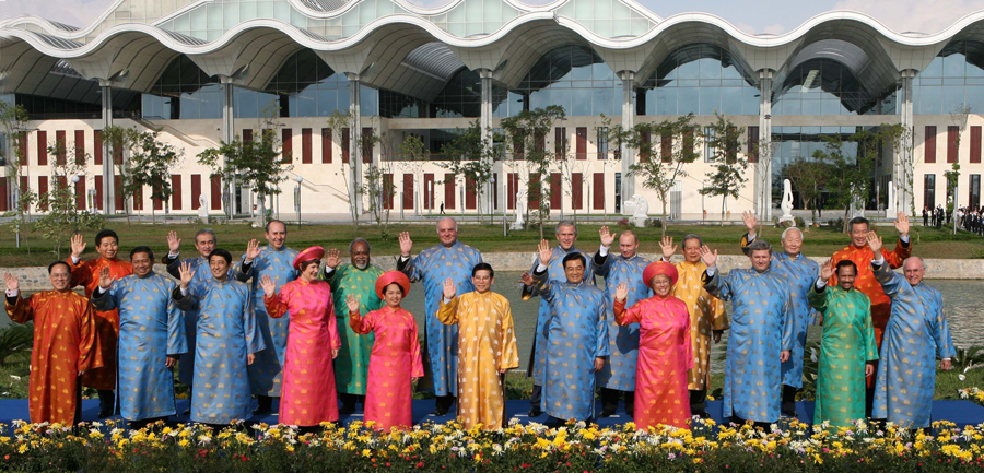 APEC fashion: What the leaders wore