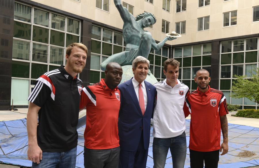 Biden, Kerry unveil World Cup trophy in Washington