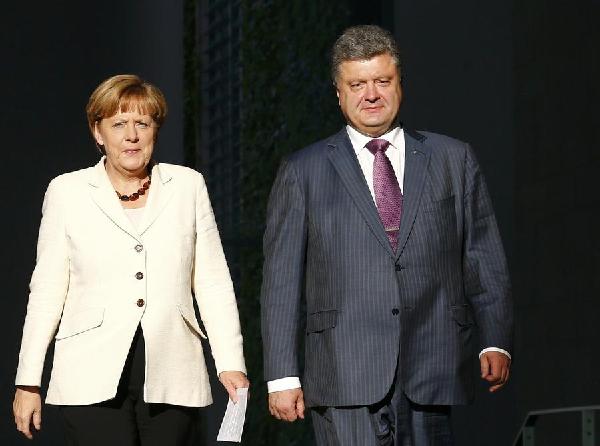 Poroshenko sworn in as Ukraine president