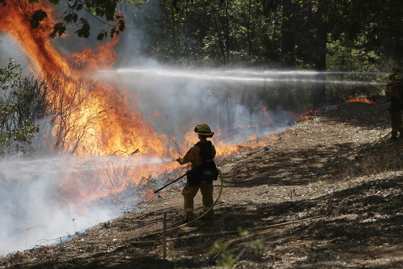 Firefighters continue to battle King Fire