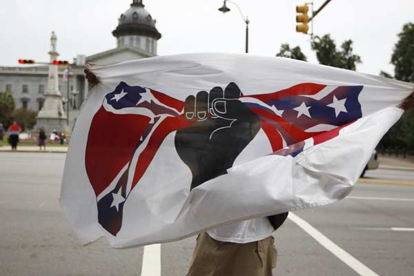 South Carolina legislature passes bill to remove Confederate flag