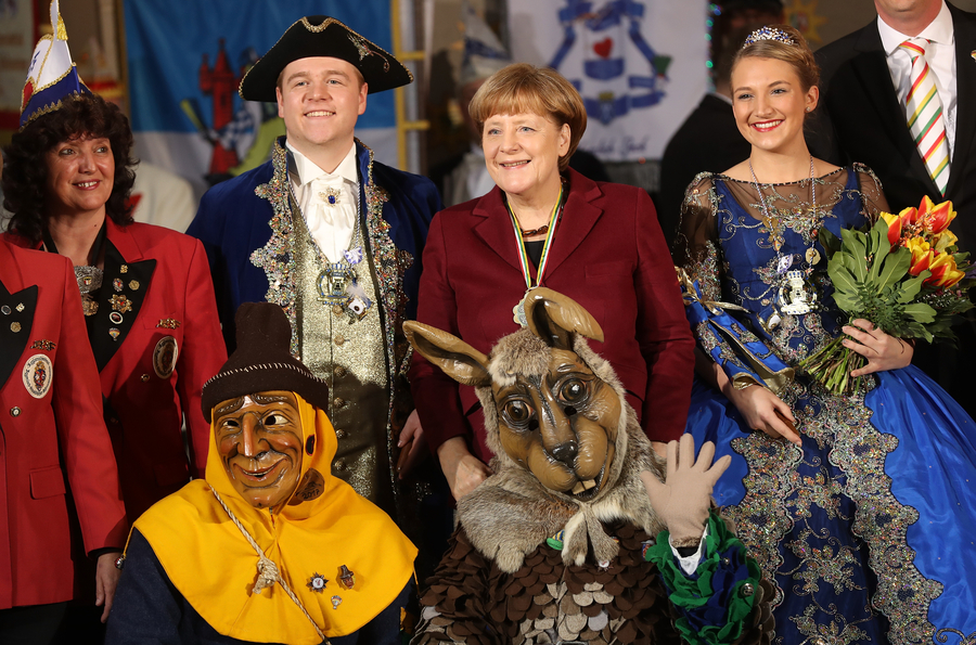 German chancellor attends carnival reception