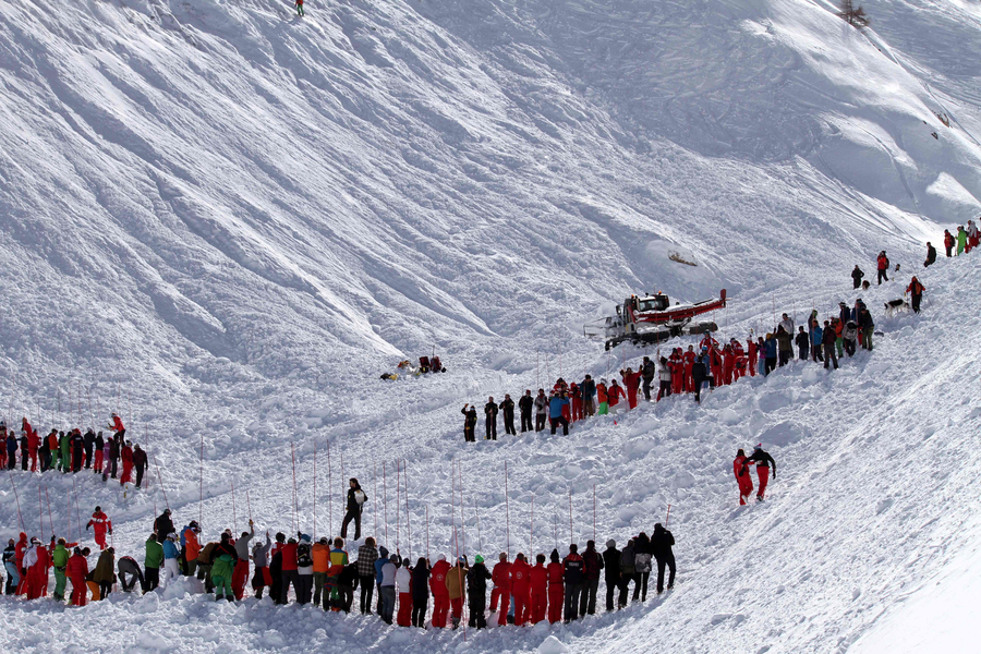 Four snowboarders die in French Alps avalanche