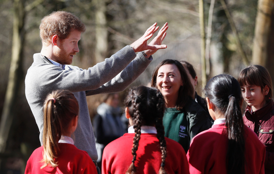 Prince Harry helps students grow 'Queen's canopy'