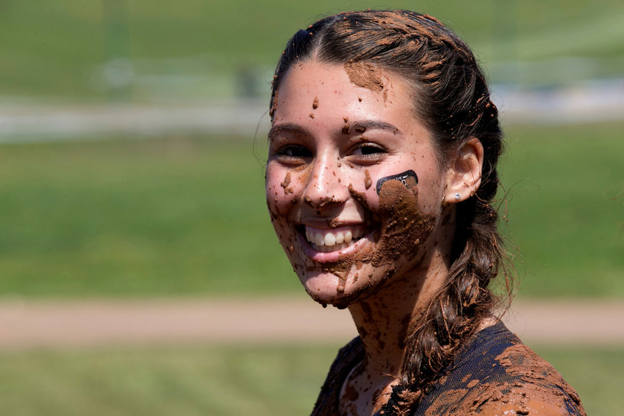 Israelis battle through miles of obstacles for 'Mud Day'